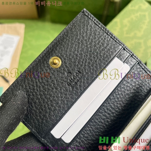 # ͷŷ G   746059-103