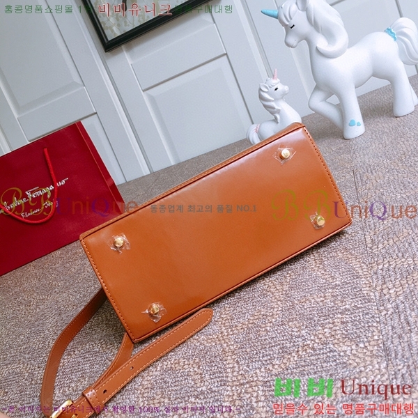 #䷹  ž ڵ 21E889-1101