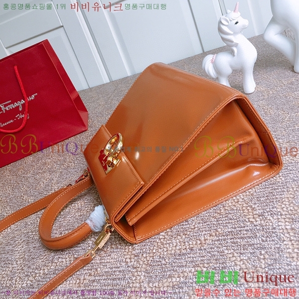 #䷹  ž ڵ 21E889-1101