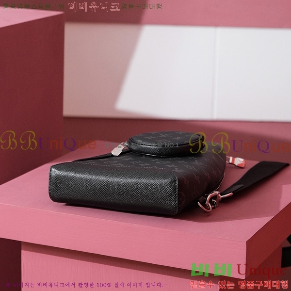 #̺    M30936-770