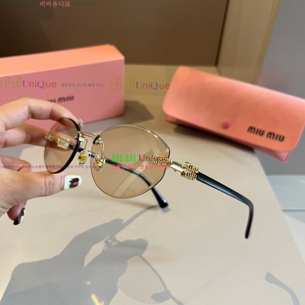 �̿�̿� ���۶� M2456583-1