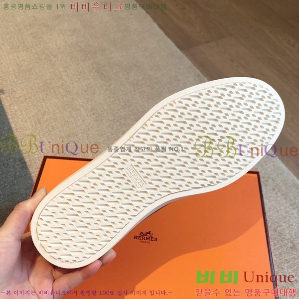 ޽ Julian   38H253157-2