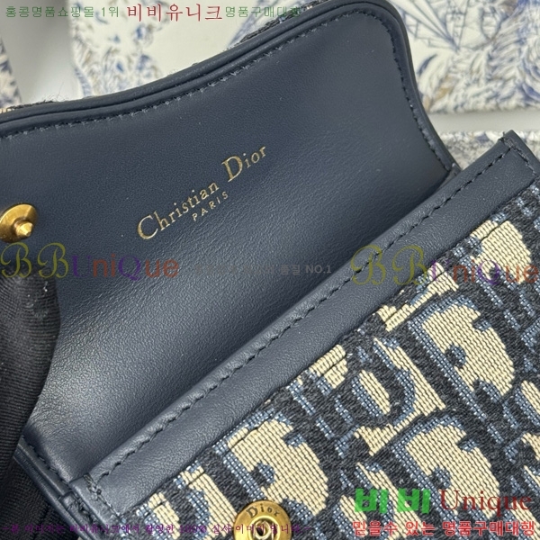 #   ī  S5611-201