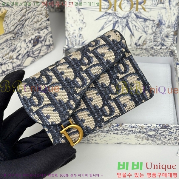 #   ī  S5611-201