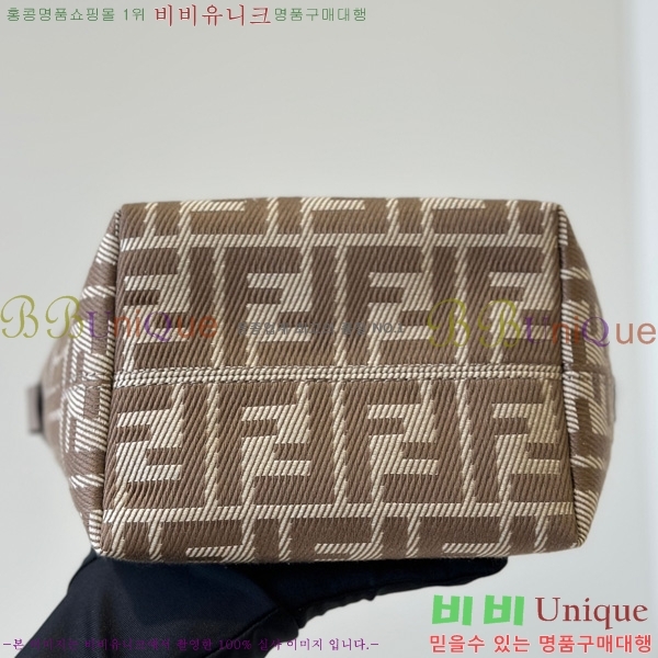 #  ̴ 8BS096-202