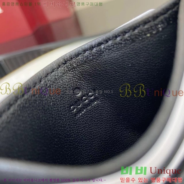 # Ʈ ī̽ 443127-102