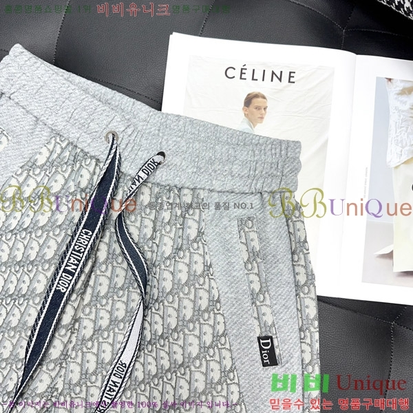   ݹ D25413682