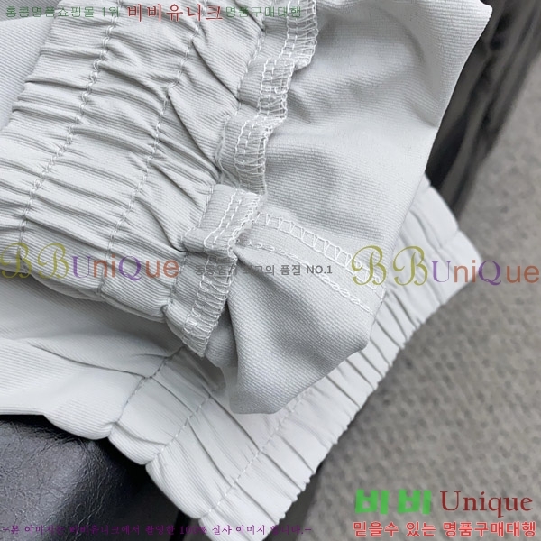    D4236358