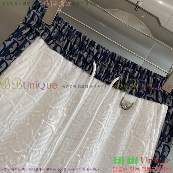   ݹ D25413676