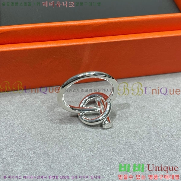 ޽  H8901207-3