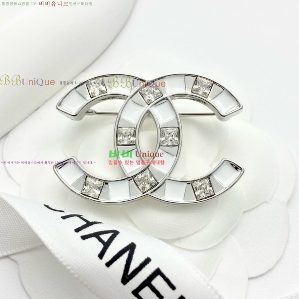 * ġ CH9721106-6