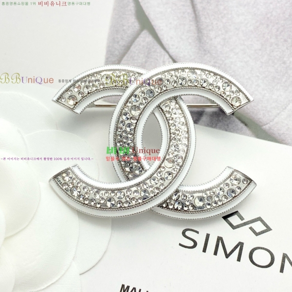 * ġ CH9721106-6