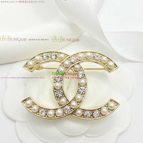 * ġ CH9721106-9
