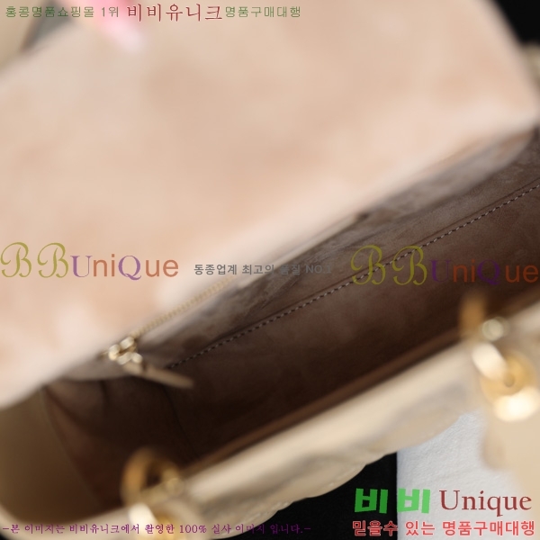 # ̵  M0911-504