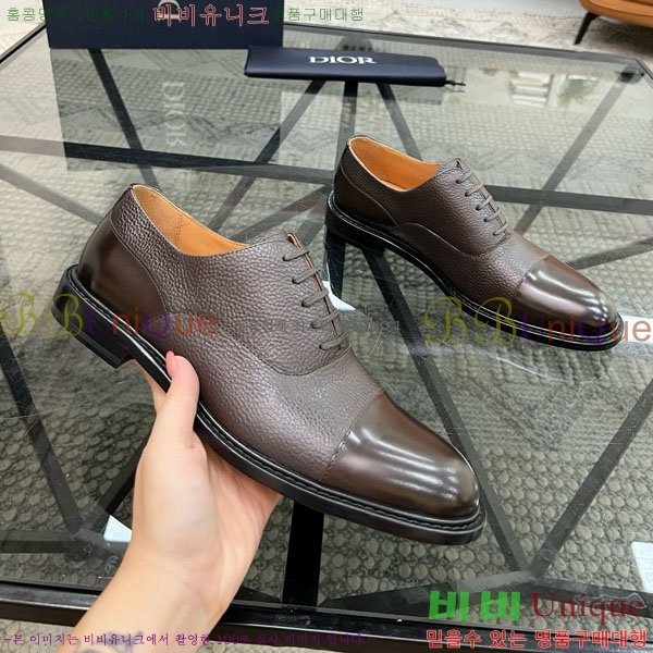   / DR182204-7