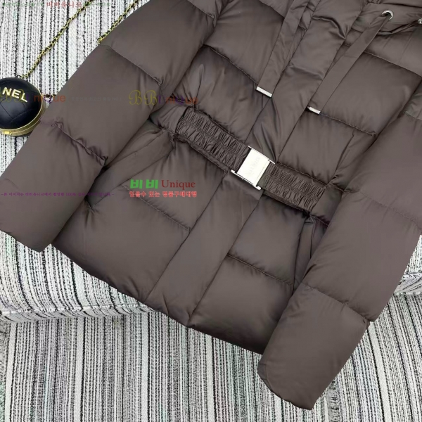 ���� ��**�� �ٿ� �е� MAXM2345088-5