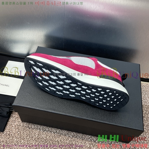 * Ŀ 32D866578-9
