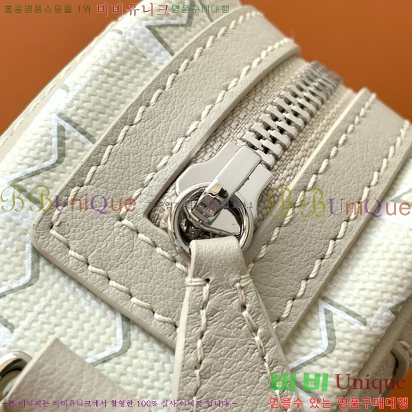 #̳ ī޶ M8018-105