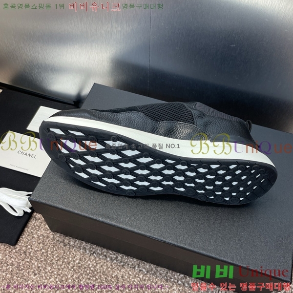 * Ŀ 32D866578-2