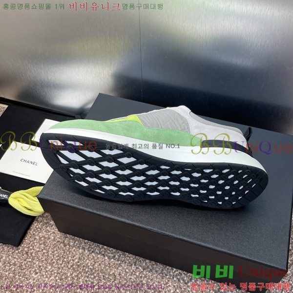 * Ŀ 32D866700-9