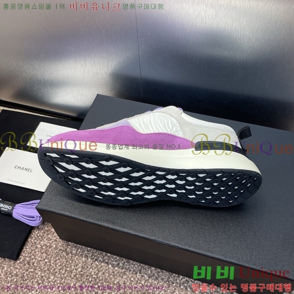* Ŀ 32D866700-7