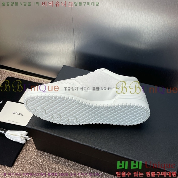 * Ŀ 33D866701-2
