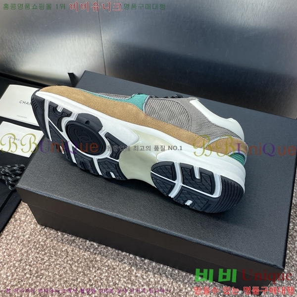 * Ŀ  32D86724-1