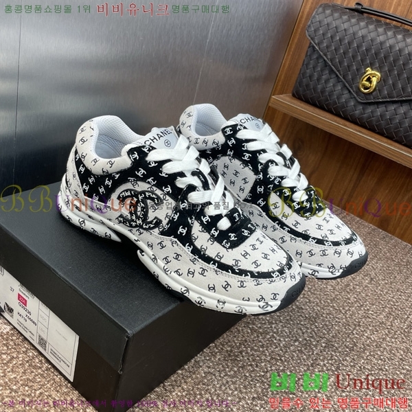 * Ŀ  34D867241-9