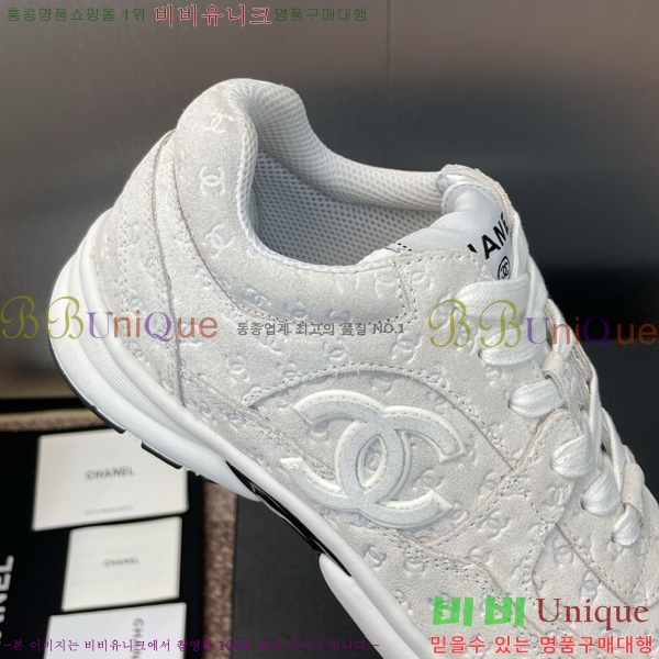 * Ŀ  34D867241-8