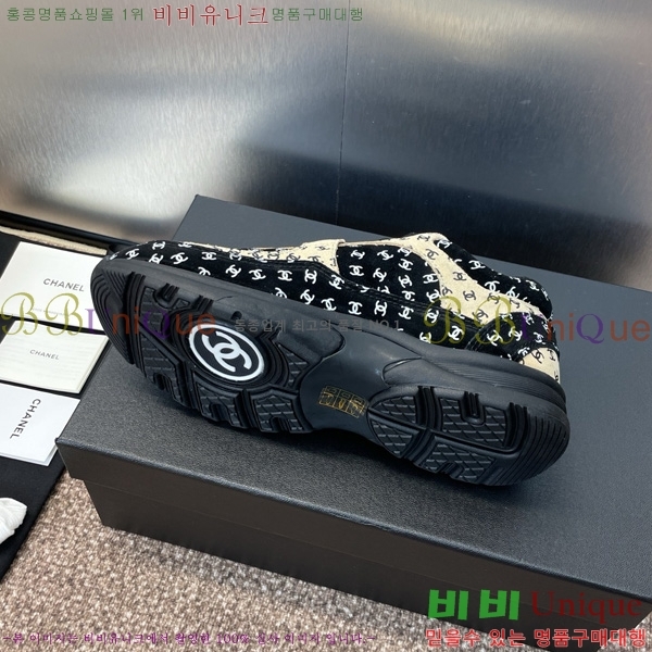 * Ŀ  34D867241-7