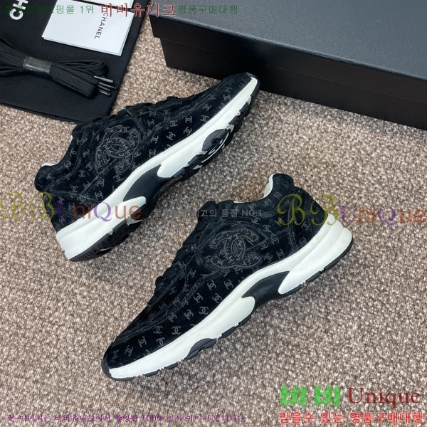 * Ŀ  34D867241-5