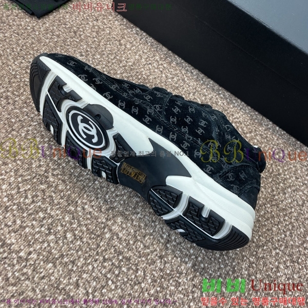 * Ŀ  34D867241-5
