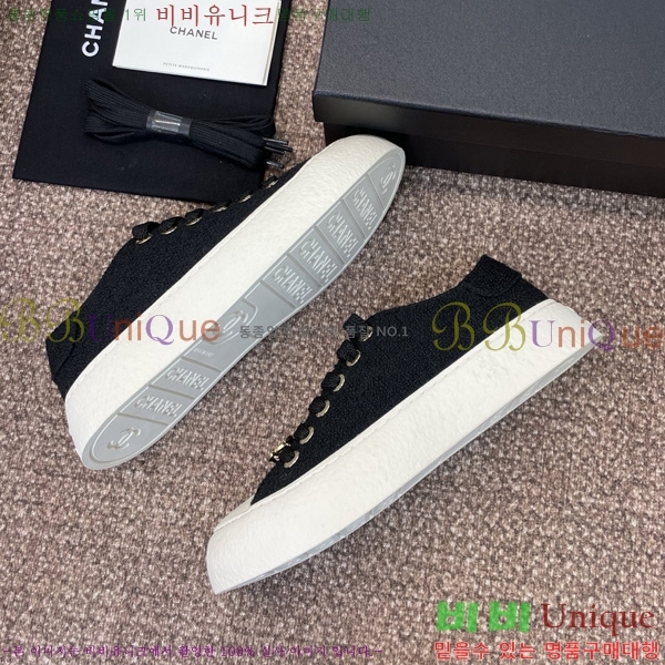 * Ŀ 29D866741-3