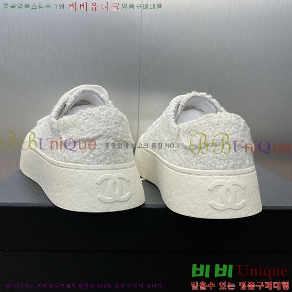 * Ŀ 29D866741-2