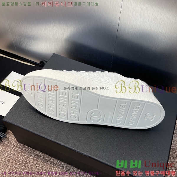 * Ŀ 29D866741-2