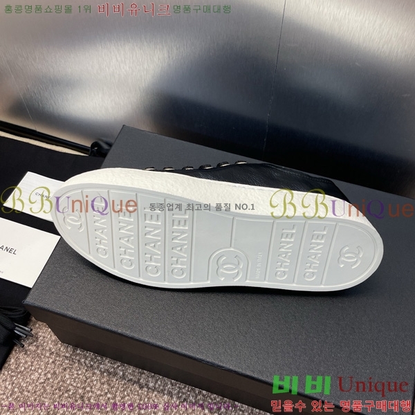 * Ŀ 29D866741-1