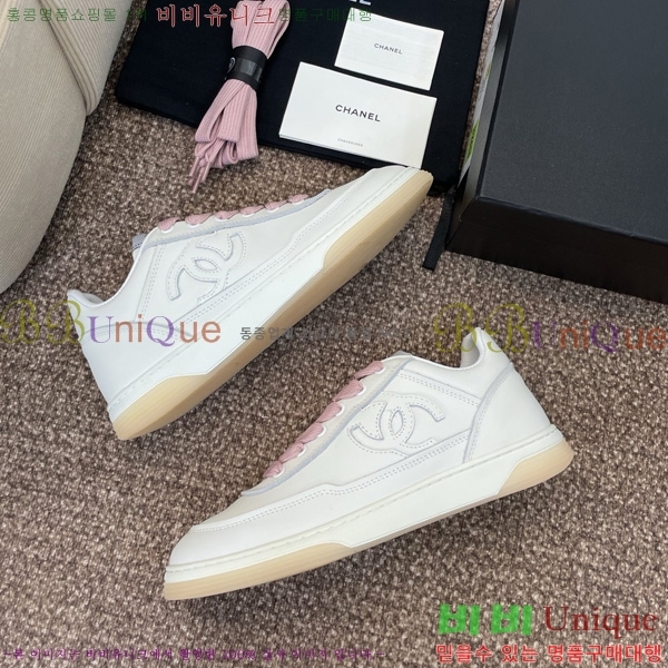 * Ŀ 33D866777-2