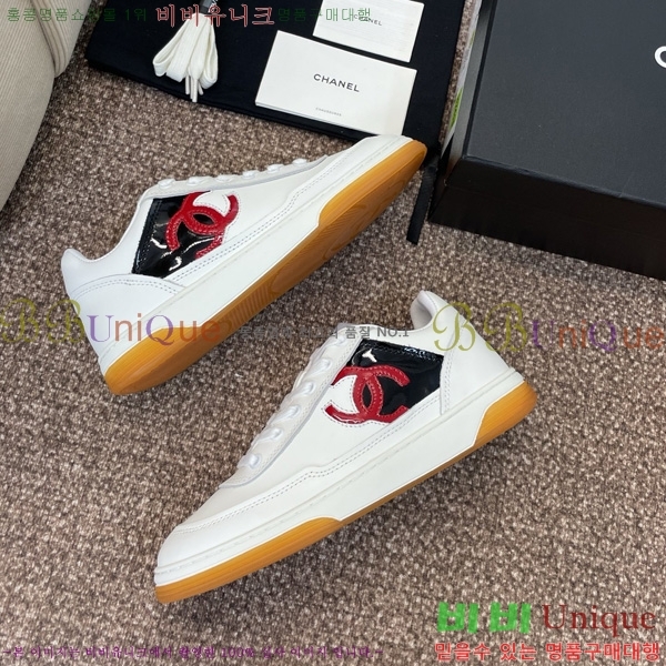 * Ŀ 33D866777-8