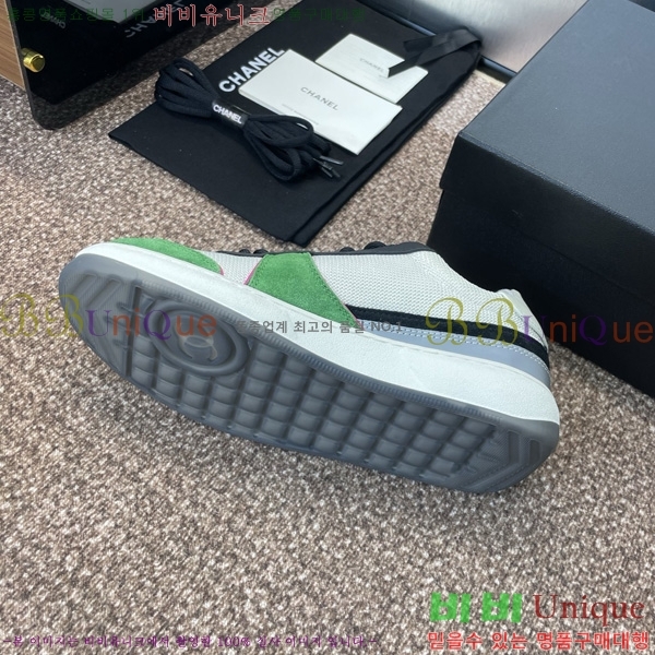 * Ŀ 34D866602-3