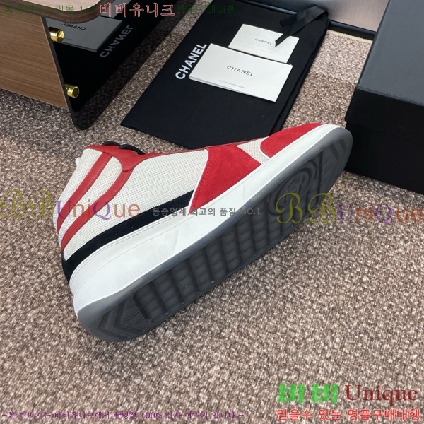 * Ŀ 38D866603-5