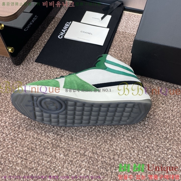 * Ŀ 34D866603-2