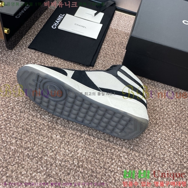 * Ŀ 34D866603-1