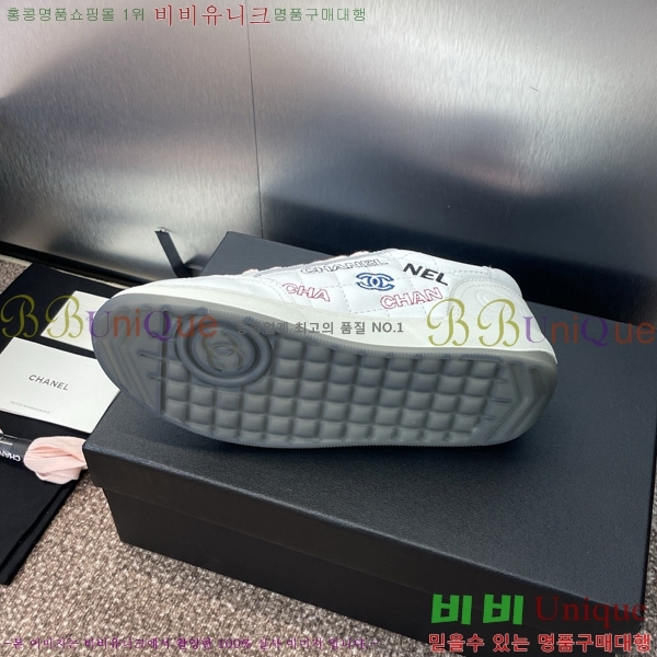 * Ŀ 32D866604-4