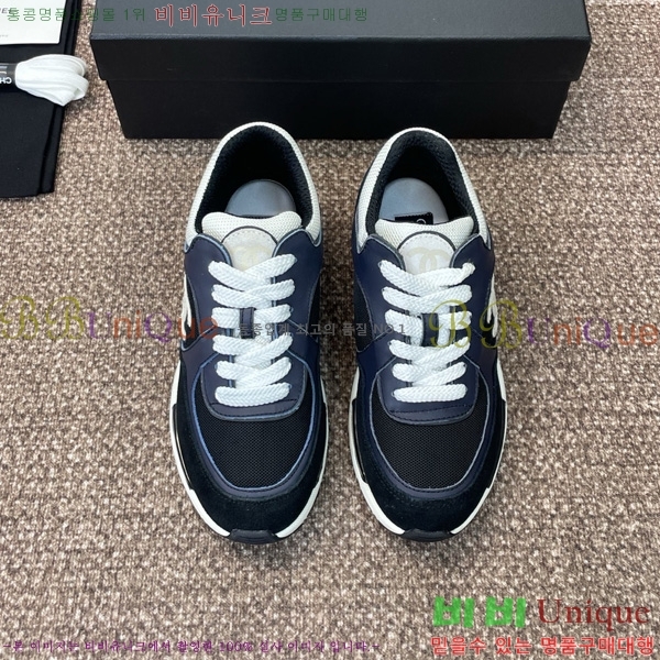 * Ŀ 37D866605-9
