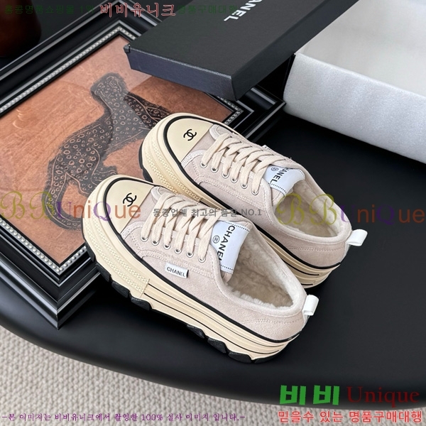 * Ŀ 33D866805-1