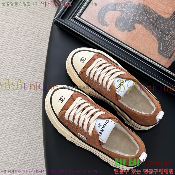 * Ŀ 33D866805-6