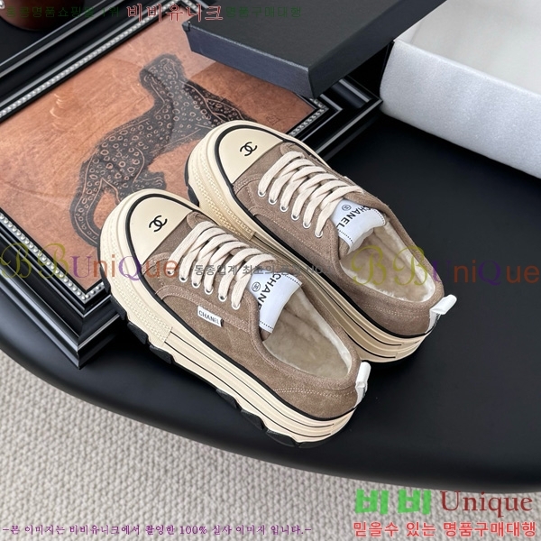 * Ŀ 33D866805-5