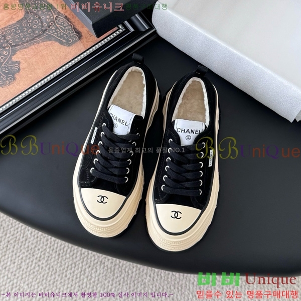 * Ŀ 33D866805-4