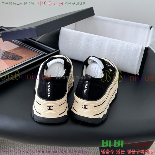 * Ŀ 33D866805-4