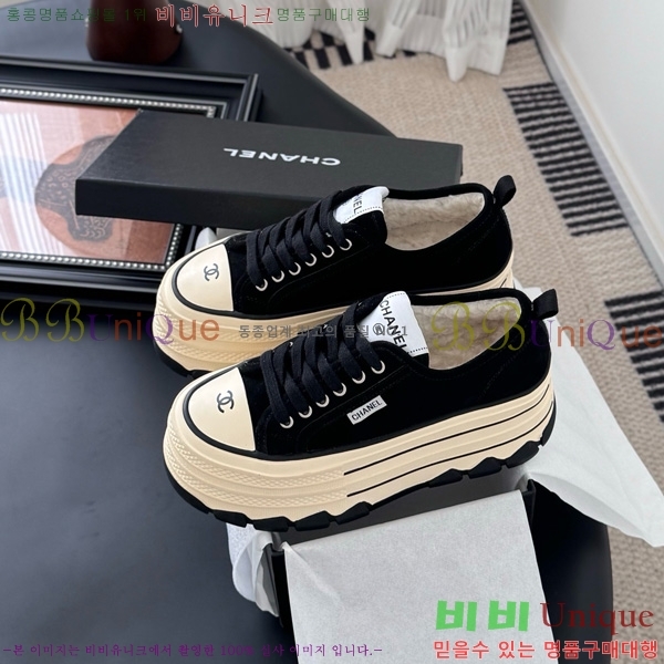 * Ŀ 33D866805-4